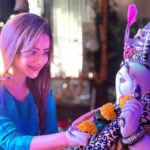 Madalsa Sharma Instagram - May this festive occasion bring along many more smiles and many more celebrations for you all. ✨ Ganpati Bappa Morya❤️ @directorskutproduction #ganpatibappamorya #ganeshchaturthi #bappa #bappamorya #festive #love