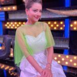 Madalsa Sharma Instagram - Happiness Is The Best Makeup….❤️ - Drew Barrymore #quoteoftheday #thoughtoftheday #madalsasharma #kavya #picoftheday #postoftheday #instadaily #instapic #instagood #instamood #mood #love #actorslife