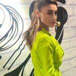 Mahek Chahal Instagram - They said, I changed alot. I said, alot changed me. @shahin__makeover_ #vadodara Outfit @shivangi.a.gandhi Vadodara, Gujarat, India