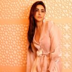 Mahek Chahal Instagram - Do good. It will come back to you in unexpected ways. Pic by @abhicolorsmanyu Outfit by @niirabyas