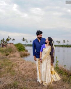 Malavika Krishnadas Instagram - With you, I’ll walk into a life of infinite love and laughter.
.
.
.
📸 @lightsoncreations

💌/ lightsoncreationz@gmail.com
☎/ +91 9995201281, +91 7012044633
.
.
.
#preweddingshoot #weddingphotography #keralawedding #keralaweddingphotography #keralaweddingphotographer #preweddingphoto #preweddingphotographer #outdoorshoot #natureshoot #hinduwedding #hinduweddingphotographer #keralatemple #templewedding #keralasaree #weddingsaree #keralaweddingstyles #bridesofindia #wedmegoodsouth #celebritywedding #trendingweddings #malayalamcinema #influencerwedding #lightsoncreations #studioloc #teamloc