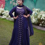 Malavika Krishnadas Instagram - Smile Please 😁🧿 . 📸: @storiesbylinu ✨ @makeupby_iswarya @kellbridalstudio Dress 👗: Saffron , Ottapalam