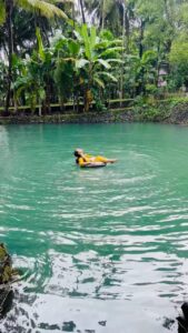 Malavika Krishnadas Instagram - When u have ur own natural swimming pool which u can access anytime with the realms of nature❤️🌴 . #kerala #keralagodsowncountry #nature #natureatitsbest #naturelovers #pond #ottapalam #palakkad #rainyday