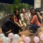 Malavika Krishnadas Instagram - Give Us Some 🫶🏻♥️😂 We are not late for the trend ryt? 🫣 @allen_d10 @gayaa_3 @alan_joy_t_h_o_tt_a_pp_i_ll_y @swathyy11