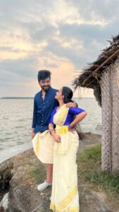 Malavika Krishnadas Instagram - Our Version Of Pre Wedding Shoot 🙈❤️
.
#NayikaWedsNayakan 

Beautifully shot by @lightsoncreations ✨