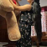 Malavika Krishnadas Instagram – Everyone else going out on dates  with their valentine meanwhile me chilling with my love😂💗

Meet my valentine BooBoo 🧸❤️

#happyvalentinesday #myvalentine #teddy #mylove #love #loveforever #loveforteddybears🐻