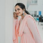Malavika Krishnadas Instagram - Perfect Okay 🍭✨ . PC : @portraits_by_shone