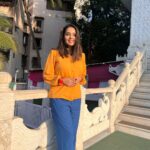 Mansi Srivastava Instagram - Bright and sunny day out with family 💙☀️☀️☀️ @sheril._dawra @geeta_dawra @jntejwani @_.dawra._ (no thanks ) 💙💙💙💙 #ootd @aadews__ Pr @maverick.communication01