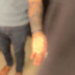 Mansi Srivastava Instagram - Yeh sirf tattoo nahi ! Yeh Art hai Art !! (In Deepika padukone’s voice ) And specially when u have to cover up an old tattoo and make it look like a brand new one . Beautifully and patiently done by by @alienstattooindia @_darshansoni Designed by Sameer Check out the link in Bio for the whole VLOG Big thanks to @nehalaxmi_ @effectiveatul @anusrrivastava to give us company that day and made this day very interesting for us 😎😜