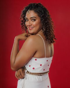Mareena Michael Kurisingal Instagram - styling and make up @ashif_marakkar 
photography @iamsreejithsnair 
costume @megam_designs 
jewellery @anokhi_priyakishore 
studio @maxxocreative 
special tnx @huwais.majeed