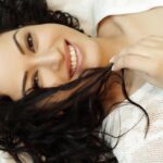 Maryam Zakaria Instagram - When all else fails, smile 😃 . . #smile #quotesoftheday