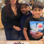 Maryam Zakaria Instagram - It’s always fun to celebrate your birthday @arvindchoreographer just 3 of us together . Lots of love and happiness wishes from ur family ❤️❤️❤️#happybirthday #family #reelsinstagram Juliette Ristorante