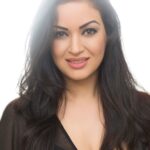 Maryam Zakaria Instagram - Another one 🖤🔥 #tbt #photoshoot #model #actress #glamlook