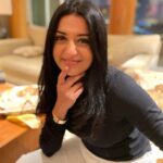 Meera Jasmine Instagram - Own your quirks 🤭✨ #TrendyTuesday #Mood #QuirksAndSmiles #OnwardsAndUpwards #MeeraJasmine #MJ