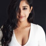 Meera Jasmine Instagram - Be more of you and less of them 🤍 📸 @raoulxv #LoveForWhite #Denims #TuesdayThoughts #ShootDiaries #OnwardsAndUpwards #MeeraJasmine #MJ