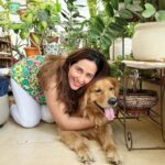 Megha Dhade Instagram - Let the good times roll. Yummy food, Great Talks with @meghadhade ❤️ and loads of hugs from Leo my fav🐶 . . #TejaswiniLonari #MeghaDhade #Bonding #Friends #goodtalk #doglovers #animallover #leo #hugs #besties#actors #instagood #instagram #foodie #photography #fun #love #lifestyle Mumbai - मुंबई