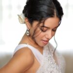 Mirnalini Ravi Instagram - I’m half Flowers 🥀half Flaws 🦢 @dhanush__photography @archana.karthick @deepz_beautyjourney @vama_moirangthem