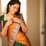 Mirnalini Ravi Instagram - May this Ugadi bring peace and balance to your life. Wishing you a Happy Ugadi🔥☀️🪔 @ivalinmabia @camerasenthil @saranyamakeupartistry @mani_stylist_ @rrajeshananda