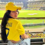 Mirnalini Ravi Instagram - The CHEPAUK 💛🔥🥹 #CSKvsMI 🦁 Chepauk Stadium