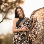 Mirnalini Ravi Instagram - My sense of direction leads me one way : to the beach 🤍