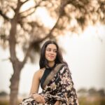 Mirnalini Ravi Instagram - My sense of direction leads me one way : to the beach 🤍