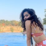 Mithila Palkar Instagram – All day, pool day ⛱️

📸 @swativatssa