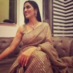 Monica Khanna Instagram - Kind hearts always gets rewarded sooner or later....💛💛 Picture credit-amalgamation of hardik jigyasa n Manish🙈🙈 Jewellery by -@studio6jewels #bekind #begood #photography #love Mumbai, Maharashtra