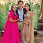 Monica Khanna Instagram - Congratulations!!!!! @chouhanmansi17 @ro8611 for this wonderful journey.... चाहत होती है दोस्तों की साथ जीने की, वरना जाना एक दिन अकेले ही है।।। @hardiksangani @manish_goplani @chhayachouhan @jigyasa_07 #dosti #friendsforever #humpaanch #happiness Mumbai, Maharashtra