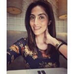 Monica Khanna Instagram - Today,my thoughts smiled back at me and i realised I like who i am becoming❤️❤️ #solitude #everybitofit #blessed #thankyou #gratitude Masala Library, BKC