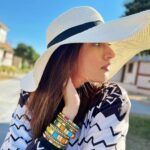 Monica Khanna Instagram - I wish My life had BACKGROUND MUSIC so I culd tell whats going on!!!!! #photooftheday #love #kutch #mumbai #travelphotography #viral #begoodtoyourself White Desert (Rann Of Kutch)