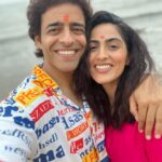 Monica Khanna Instagram - सिद्धिविनायक मंदिर के दर्शन🙏🏻🌺 @monnikkakhanna कुछ ख़ास एहसास और दोस्त का जन्मदिन Ps : Happy birthday @kunwar08 Lots of Love & Happiness Godbless❤️ #friendship #visittotemple
