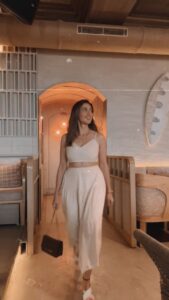 Monica Khanna Instagram - It's just YOU and the UNIVERSE....

#feelsogood #itsok #onestepatatime #behumble #begood #reels #reelsinstagram #explore #explorepage #instagood