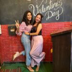 Monica Khanna Instagram - Hey @poojaa_singh_ Not only yesterday but i would love to celebrate every possible event with you..... You know why???? Because you are the most genuine person i know who are kid from inside but so bold and strong from outside.... someone who inspire so many of us.... I have seen you being calmly smiling when you wanted to cry out loud... Handled the situation when you were not even prepared to face it,living the most beautiful life when you want to give up sometimes..... Respect Pooja🌻 I'm so proud of you in many ways❤️❤️ You are the most amazing human i know.... Never change yourself...your pure heart,childish laugh, innocence,kind gestures,funny confusions are your USP... Be the same But i wish immense love and happiness to you...coz i love you dilse ❤️❤️ Mumbai, Maharashtra