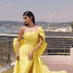 Mouni Roy Instagram - Bonjour Cannes 🇫🇷 Dressed in : @atelierzuhra x @swarovski Styled by : @manekaharisinghani with @chintan_shah08 Heels : @enricocuini HMU : @george_p_kritikos Creative production- @fetch_india @pankhurifetch Photographer - @wilsonballarin videographer - @shakeelbinafzal Lenskart- @sashakeneivonuo @anupamtripathi_ @lenskart #lenskartatCannes Cannes, French Riviera, France