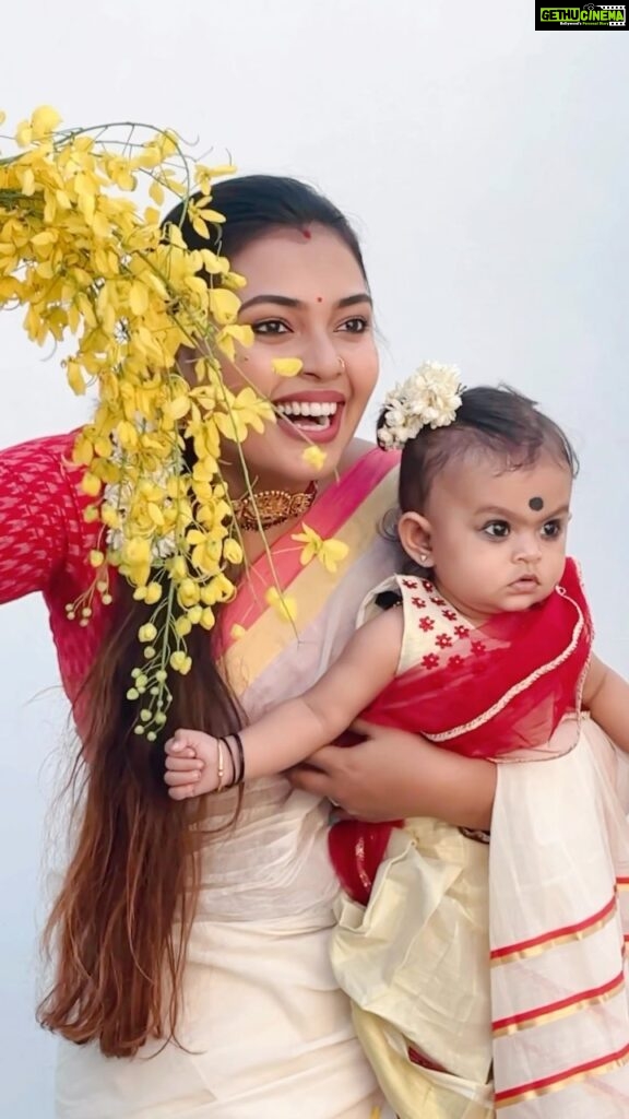 Mridula Vijay Instagram - Happy vishu from Mridva and our Muthmani @yuvakrishna_official VC @parvathy_anuz Costume for Dwani @bellezadesignz Costume for me @mangalyakasav