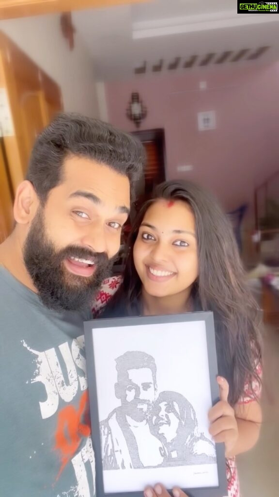 Mridula Vijay Instagram - Thanks a lot @_her_art_book_ for this wonderful gift 🎁 we really appreciate your effort and dedication you put into your each and every piece of art🥰hats off @krishna_akhila