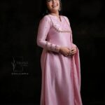 Mridula Vijay Instagram - Glow 💫 Costume @thanzscouture MUA @mohanavijin Photography @stories_by_anandhu_sp