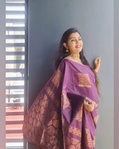 Mridula Vijay Instagram - Soon to be mom 🥰
Wearing @inovative__yarns 
Jewels @rituparnacollection
