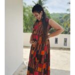 Mridula Vijay Instagram - I love you bigger than the world and sky 🤰❤️ This maternity and feeding kurti from @coockatooclothing Pic @parvathy_anuz