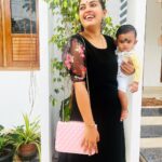Mridula Vijay Instagram - Mom girl 👧 Costume @__floraldreams PC @parvathy_anuz