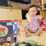 Mridula Vijay Instagram - I won’t give this to anyone 😜 Thank you @babyvitafood for this yummy baby food products @dwanikrishna_official