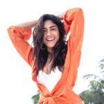 Mrunal Thakur Instagram - #ZeeZestDigitalCoverStar A young Mrunal Thakur was greatly impacted by ‘Jab We Met’; YOLO, after all. "The film hit me hard. I knew that this is my life and I did not want to live with the regret of not being able to explore and try different things,” ruminates Mrunal, adding that while she did appear for the common medical entrance tests after her Class 12, she knew this is not where she belonged. Eventually, the small-town Mrunal enrolled in a media and journalism course at Mumbai’s KC College. The ball started rolling for Mrunal when she bagged her first audition. “That’s when I realised that I'm extremely comfortable in front of the camera,” she said. She was fortunate to be guided on a realistic path when a friend advised her to continuously turn up for auditions. “This egged the competitive side of me — I like taking on challenges and if someone says, ‘you can't do it’, I want to quietly show them how I can. I also realised that as long as I'm in front of the camera, I'm happy,” she said. A touch of green on Mrunal's wrist! Just 4.4mm thin, this Titan Edge Ceramics watch is a statement of style, paired with comfort. #titanedgeceramics Credits:- Editor: Sumita Bagchi Creative Consultant: @mitrajitb Photographer: @leroifoto Watch Partner: @titanwatchesindia Text: Sayoni Bhaduri Video Edit: Media Edge Stylist: ​@rahulvijay1988 Assistant Stylist: @siddhidolas Hair stylist: @deepalid10 Makeup: @missblender Location: @tajbentota Artist Management: @aashianahluwalia @hardlyanonymous_2.0 Outfit: @ituvana @studioverandah Taj Bentota Resort & Spa