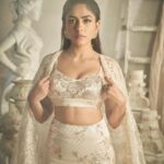 Mrunal Thakur Instagram - 🪞VENUS 🪞 —— by @shehlaakhan Styled by: Anaita Shroff Adajania @anaitashroffadajania Photographer: Rohan Shrestha @rohanshrestha Special thanks to Amrita Mahal @amritamahalnakai (Production Designer) and Radhika Kini @colorbong (Set Dresser) Art Direction: @amitsharma124 Production: @p.productions_ Makeup: @makeupbyriddhima Hair: @miteshrajani @featartists Fashion assistant: @neonasanjaybahri