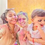 Muskan Bamne Instagram - 💃💃💃HAPPY HOLI 💃💃💃 🎨🎉❤️🫂🥳🕺🤪😜😎🤩 #chachukachuha @raj_bamne @himani_raj_bamne @krishbamne @bamnesimran @laddu_ka_sher @shyam_bamne