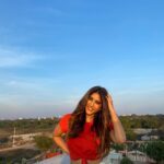 Nabha Natesh Instagram - Sun-smooched 🌞😘 : : : : @aleen_aladnak 📸