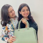 Naisha Khanna Instagram - Celebrating Motherhood 🥰 Thank you @lavieworld for sending these stunning gifts! 😍 Tell us which #laviebag are you gifting your mom! . Grab an additional 20% off on her gift by using the code: MOTHERSDAY20 . #lavieworld #laviemoments #laviegirltribe #handbag #mothersday #mothersdaygift #love #gift #naishakhanna #reelsinstagram #reelsvideo #reels #trendingreels