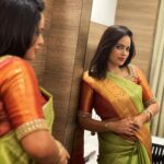 Nandita Swetha Instagram – Elegance personified🫶
Saree and blouse Deisgned by @viswanadham.keerthi ❤️

#temple #saree #nellore Sullurupeta, India