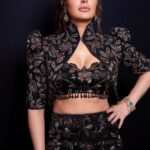 Nargis Fakhir Instagram - 👸🏻 @sejalkamdardesigns #MUA @ajayvrao721 #hair susan #manager @mahakbrahmawar @lakmefashionwk @lakmeindia @nexaexperience @fdciofficial @r1seworldwide #UnapologeticallyMÉ #LakméFashionWeekxFDCI #LakméFashionWeek #LFWxFDCI #LFW #FDCI #SejalKamdarDesigns #SejalKamdar #SejalKamdarsCreativeWear #sejalkamdardesigns