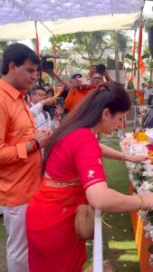 Navaneet Kaur Instagram - सब सुख लहै तुम्हारी सरना
तुम रक्षक काहू को डरना
हनुमान जन्मोत्सव की हार्दिक शुभकामनाएं।#hanumanjamotsav2023 #hanumanji #shreeram #trendingsongs