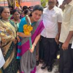 Navaneet Kaur Instagram - जिल्हातील 8 गावात 3 कोटी 35 लक्ष रुपयाचे विकास कार्याचे भुमीपूजन झाले. गावातील मातृशक्ती, पितृशक्ती, बंधु-/भगीनी च्या आशिर्वादाने शुरू होता असलेल्या विविध विकास कार्याने गावात सेवा- सुविधा होणार, या करिता नागरिका मध्ये जल्लोष पाहण्यात आला. जिल्हातील पतरोड, पांढरी, हनुमान मंदिर गणेश नगर अंजनगाव सुर्जी, ओम शांती सेंटर अंजनगाव सुर्जी, सातेगाव, निमखेड बाजार, लखाड, खोडगाव व अंजनगाव सुर्जी तालुक्यात सदर 3 कोटी 35 लक्ष रुपयाचे विकास कार्याचे भुमीपूजन संपन्न झाले.